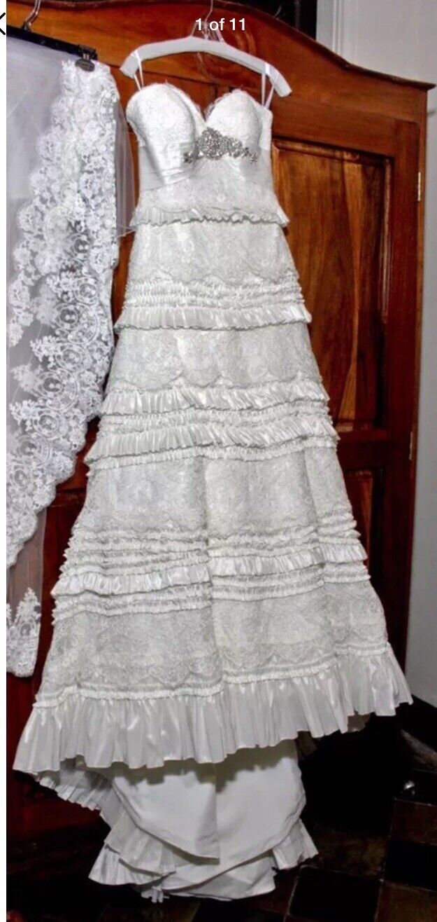 Yvonne La Fleur Wedding Dress